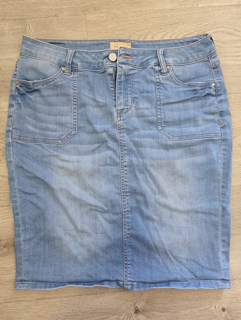 Celebrity Pink Light Blue Denim Pencil Skirt, Size M